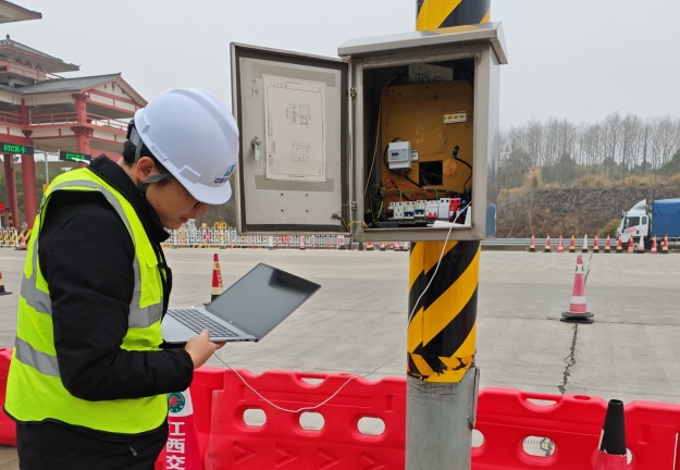 智能防雷防靜電監(jiān)控系統(tǒng)現(xiàn)場(chǎng)安裝調(diào)試 智能防雷防靜電監(jiān)控系統(tǒng)現(xiàn)場(chǎng)安裝調(diào)試